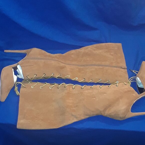 High Class Stiletto Tied Knee-High Boots - Picture 1 of 8